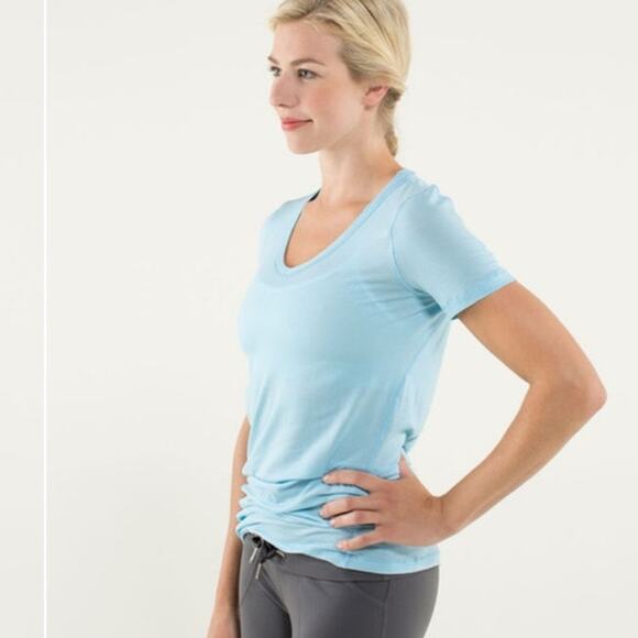 Lululemon Karmady Short Sleeve Tonka Stripe Burnout Blue Moon size 6 - Picture 1 of 11